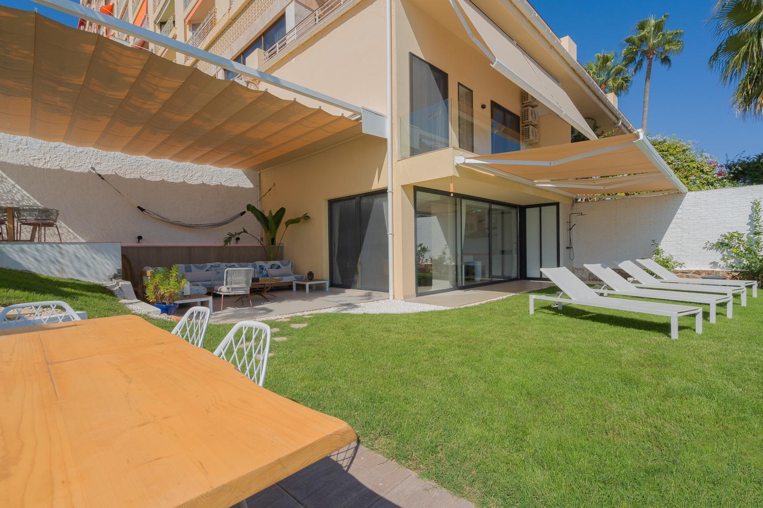 Appartement Seaside Tranquility And Urban Luxury - Stylish Duplex In W Jacuzzi *